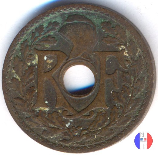 1/2 centesimo - bronzo 1935 (Parigi)